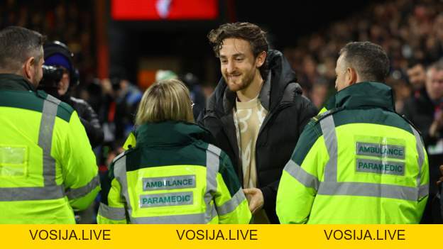 Tom Lockyer: Luton Town captain thanks 'hero' medics who saved his life at Bournemouth - bet88.farm - vosija